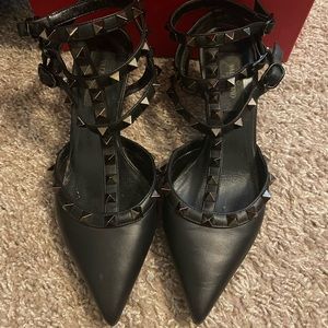 Valentino Garavani Noir Rockstud Heels 35.5